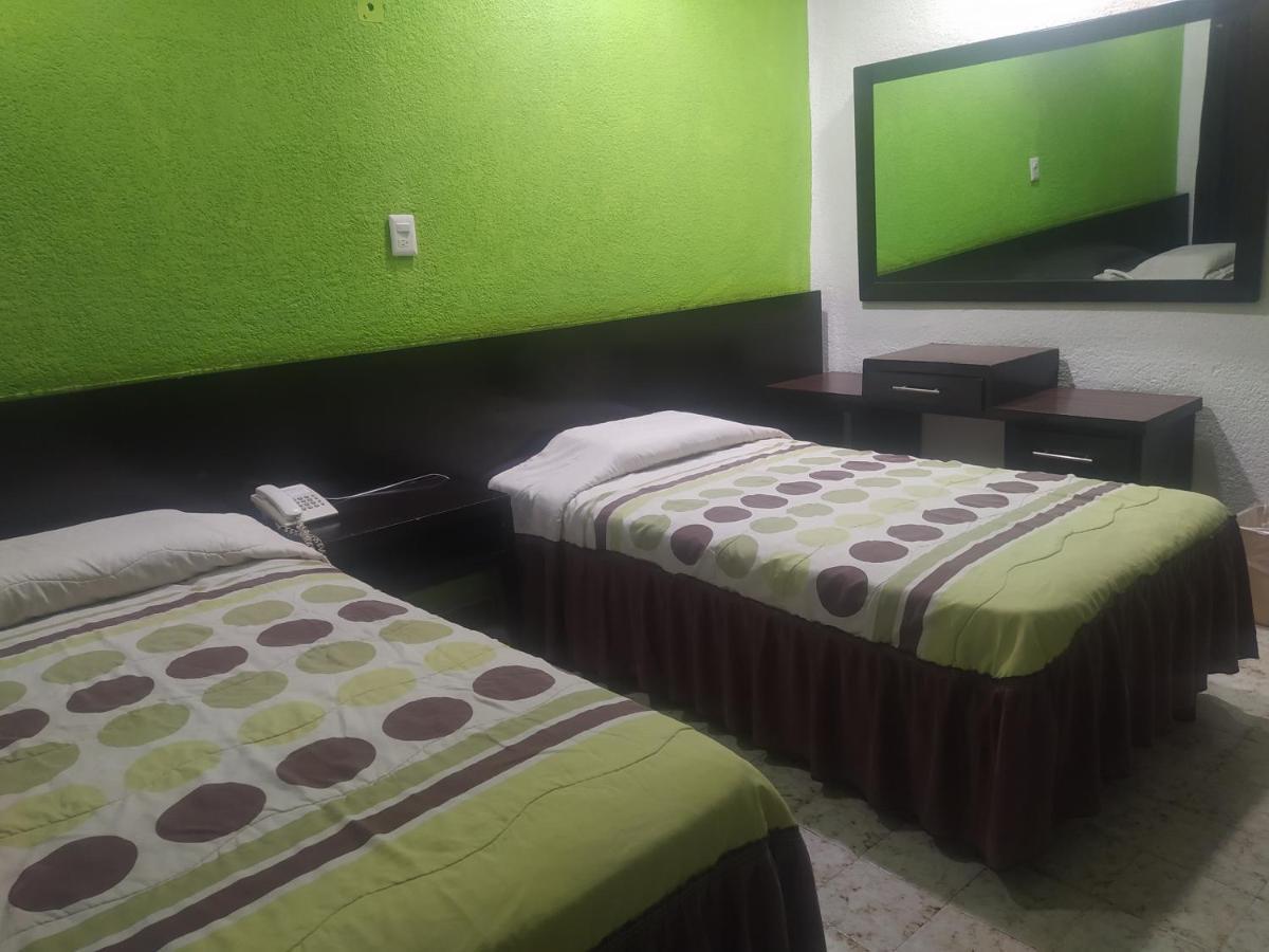 Hotel Y Restaurante Ritz De Tabasco فيلاهيرموسا المظهر الخارجي الصورة
